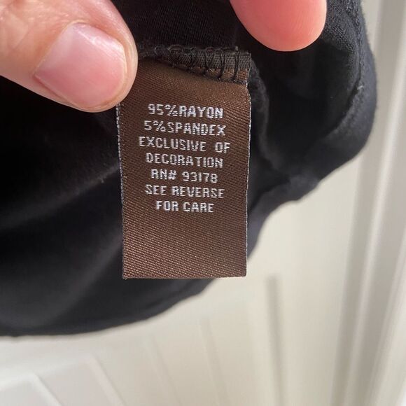 Adrienne Vittadini  BLACK embellished swoop KNIT neck top LARGE - Picture 6 of 8